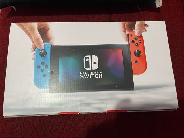 Nintendo Switch Azul y Rojo