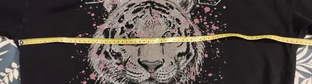 Jersey gris Tigre efecto desgastado.Talla Única