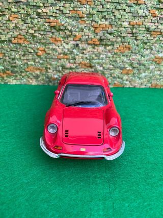 Ferrari Dino 246 GT – Anso – Escala 1:18
