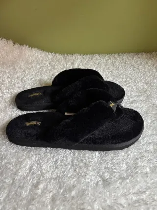 Chanclas PUMA Fluff Flip Pelo Negro
