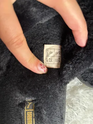 Chanclas PUMA Fluff Flip Pelo Negro