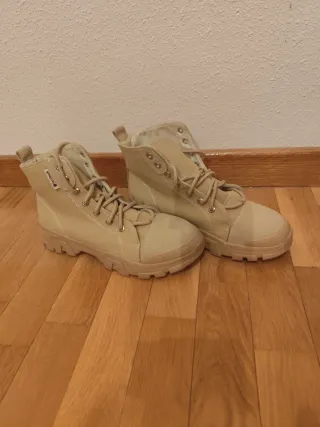 Botas zapatillas beige