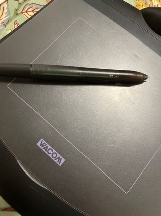 Tableta Gráfica Wacom Volito con Lápiz y CD