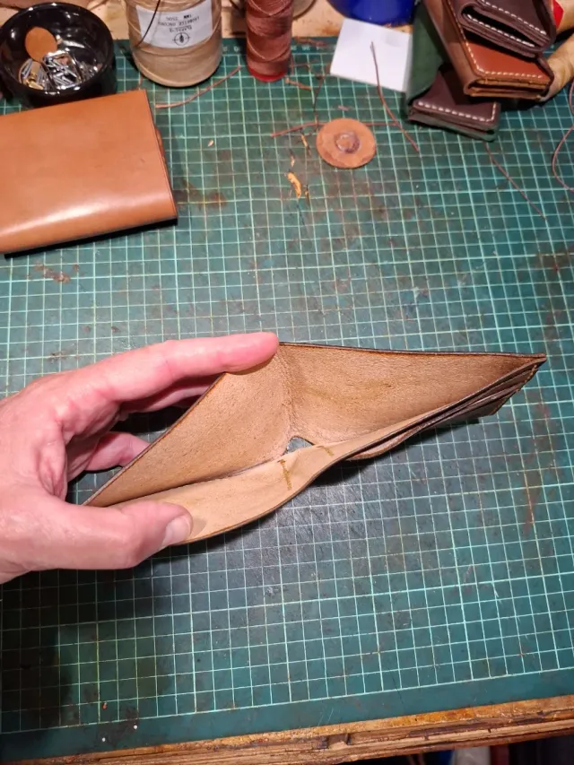 Billeteras de cuero auténtico hechas a mano