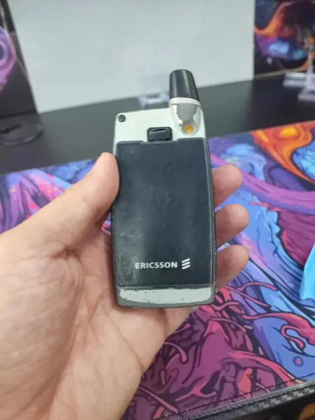 Sony Ericsson T28s Gris