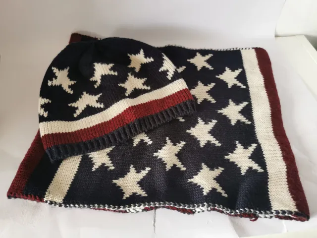 Gorro y cuello de niño talla 4-5 años de Zara.