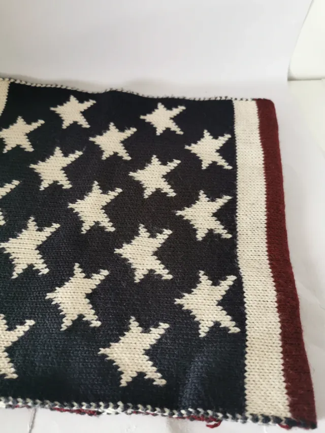 Gorro y cuello de niño talla 4-5 años de Zara.