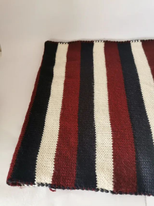 Gorro y cuello de niño talla 4-5 años de Zara.