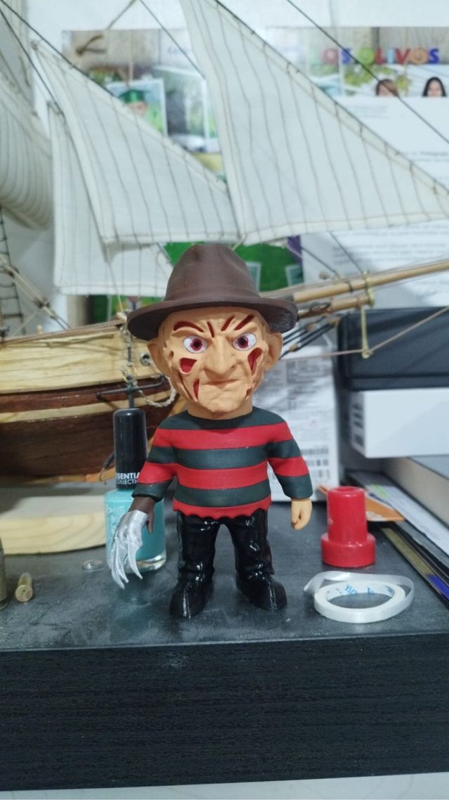 Figura Freddy Krueger 14cm