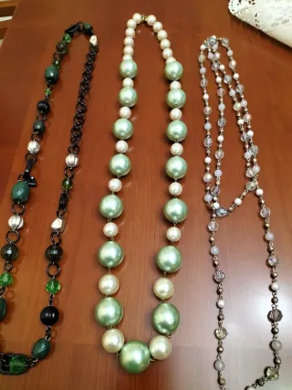 Lote 3 collares vintage perlas y cuentas