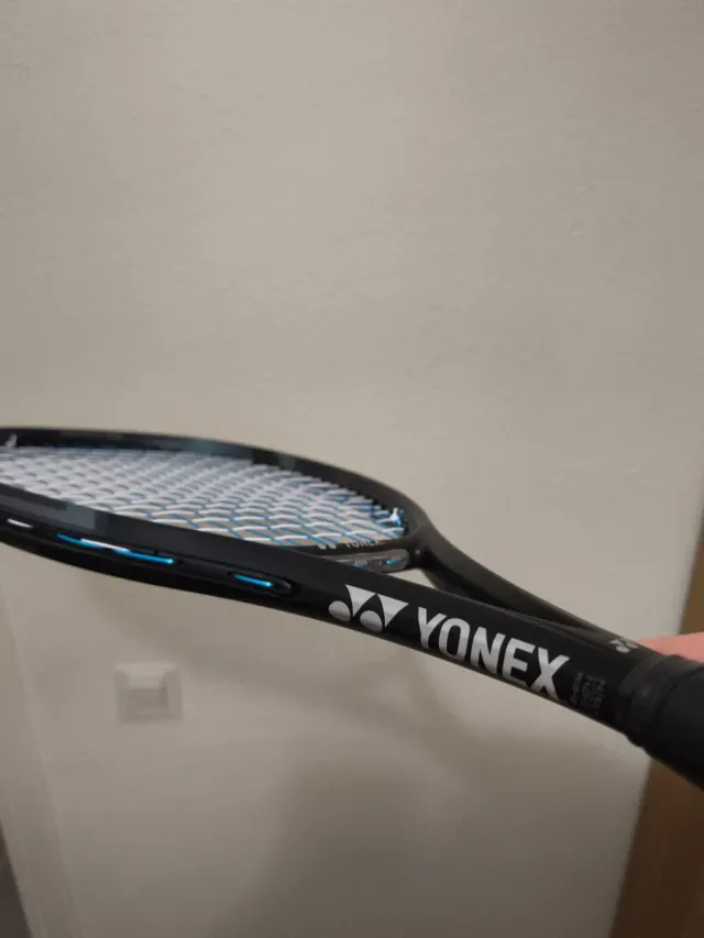 Raqueta Yonex Ezone Aqua Night 100