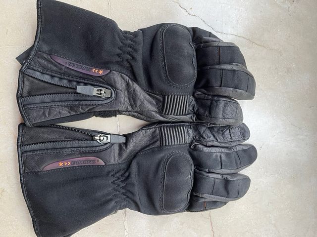 Pack complementos moto: guantes, balaclava y prote