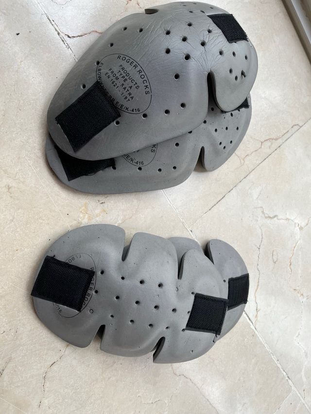 Pack complementos moto: guantes, balaclava y prote