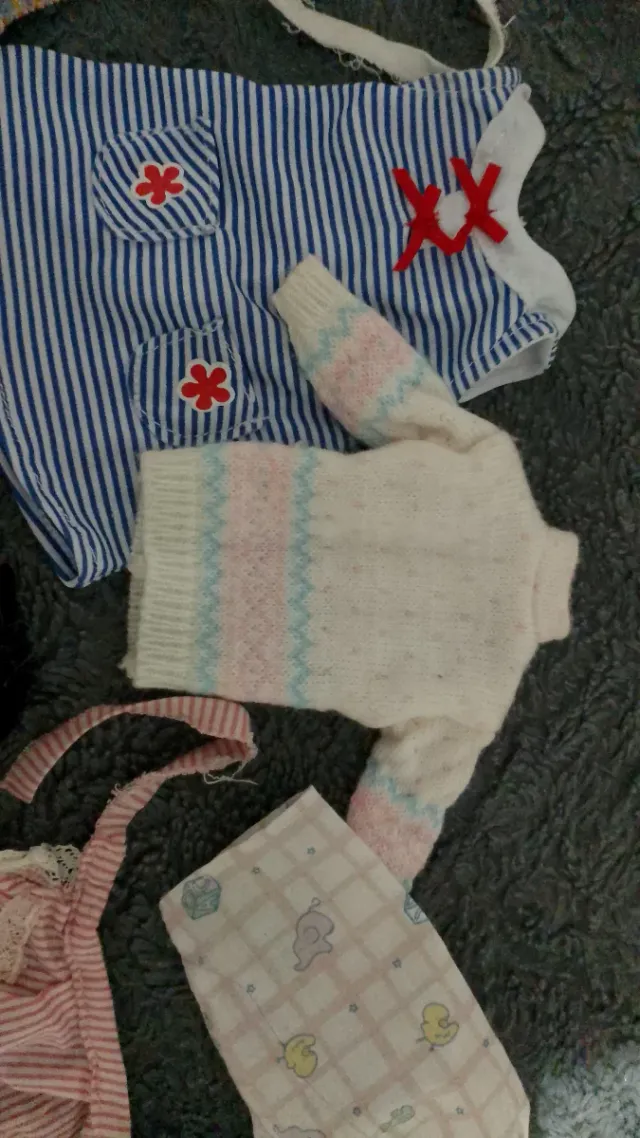 Lote Ropa Muñeca Nancy y Paola Reina