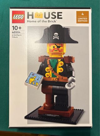 LEGO House 40504 A Minifigure Tribute