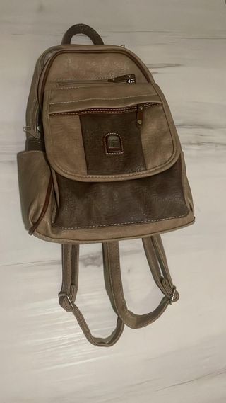 Mochila de cuero sintético beige y marrón