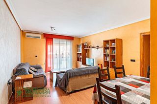 Piso en venta en Roquetas Centro en Roquetas de Mar