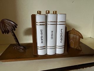 Antiche Bottiglie di Cognac, Vodka e Rum