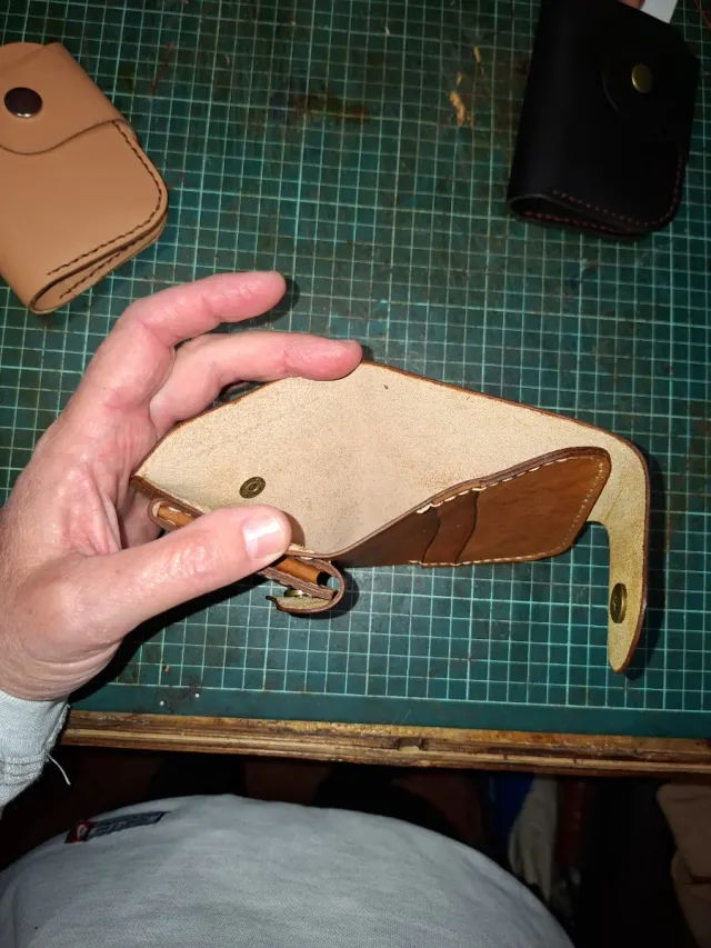 Carteras y billeteras de cuero