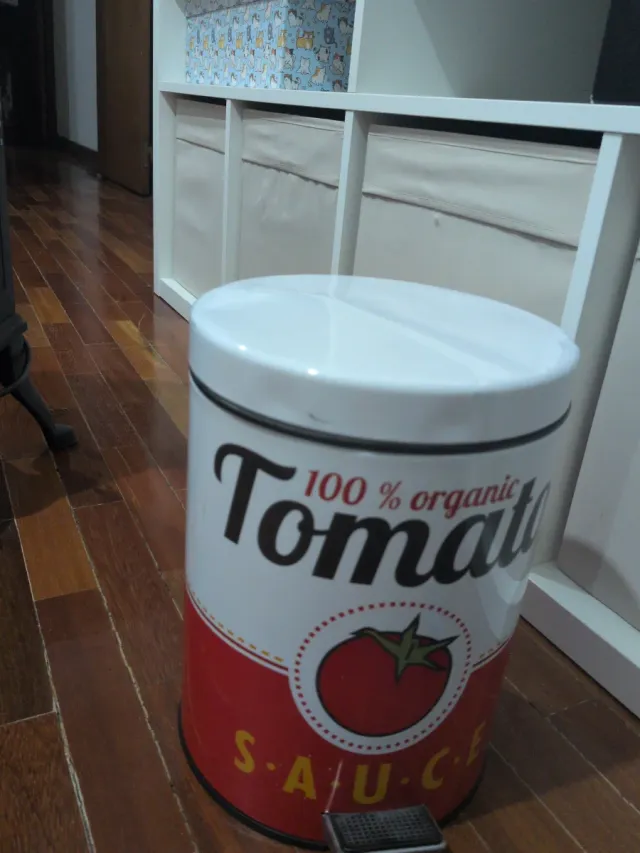Papelera Metálica Diseño Tomate