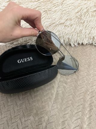 Gafas de Sol Guess Redondas Plateadas
