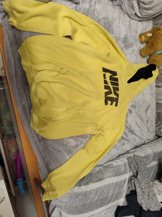 Sudadera Nike Deportiva Amarilla