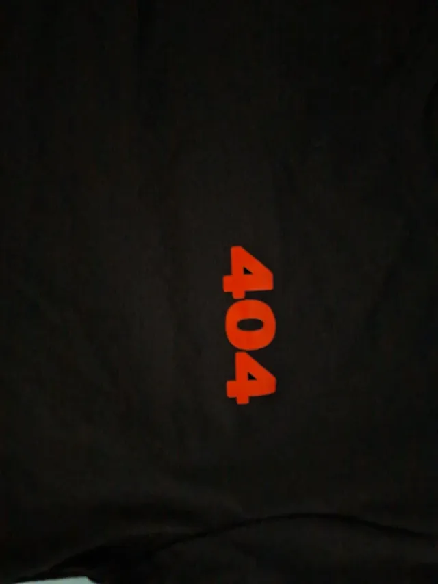 Camiseta Negra Error 404