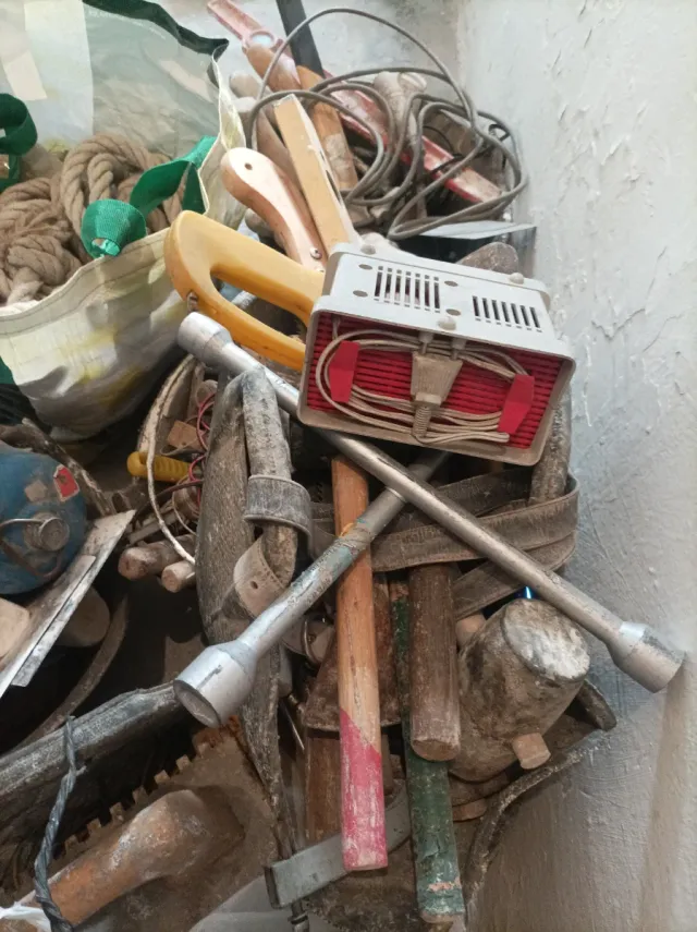 Lote de herramientas varias.