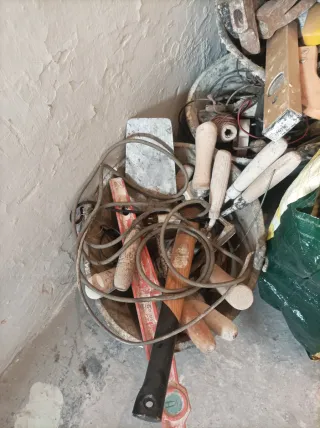 Lote de herramientas varias.