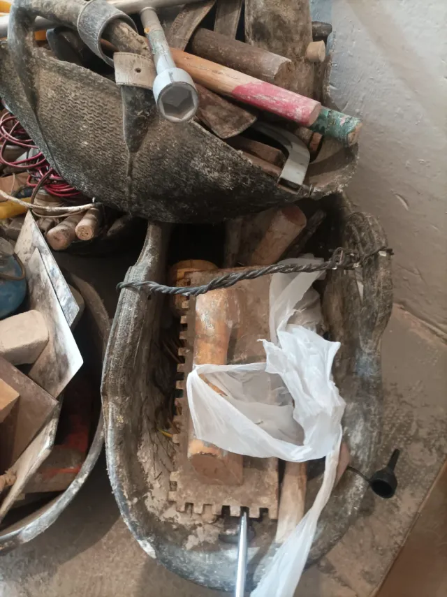 Lote de herramientas varias.