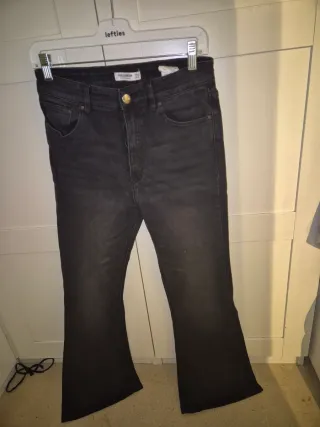 Jeans campana negros Pull&Bear