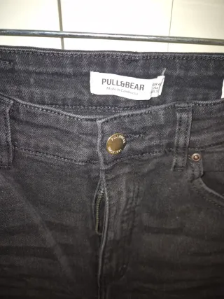 Jeans campana negros Pull&Bear
