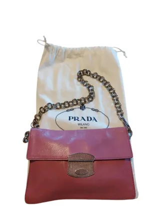 Pochette Prada Rosa con Catena Argento