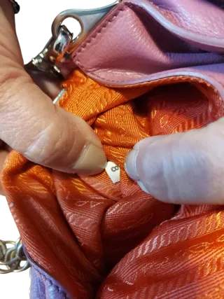 Pochette Prada Rosa con Catena Argento