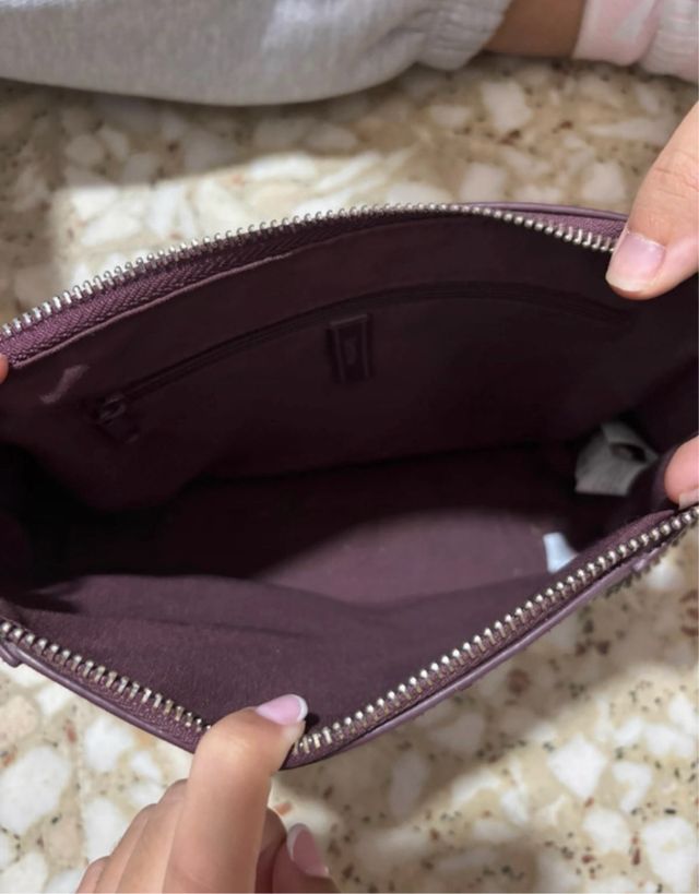 Bolso bandolera Bershka burdeos