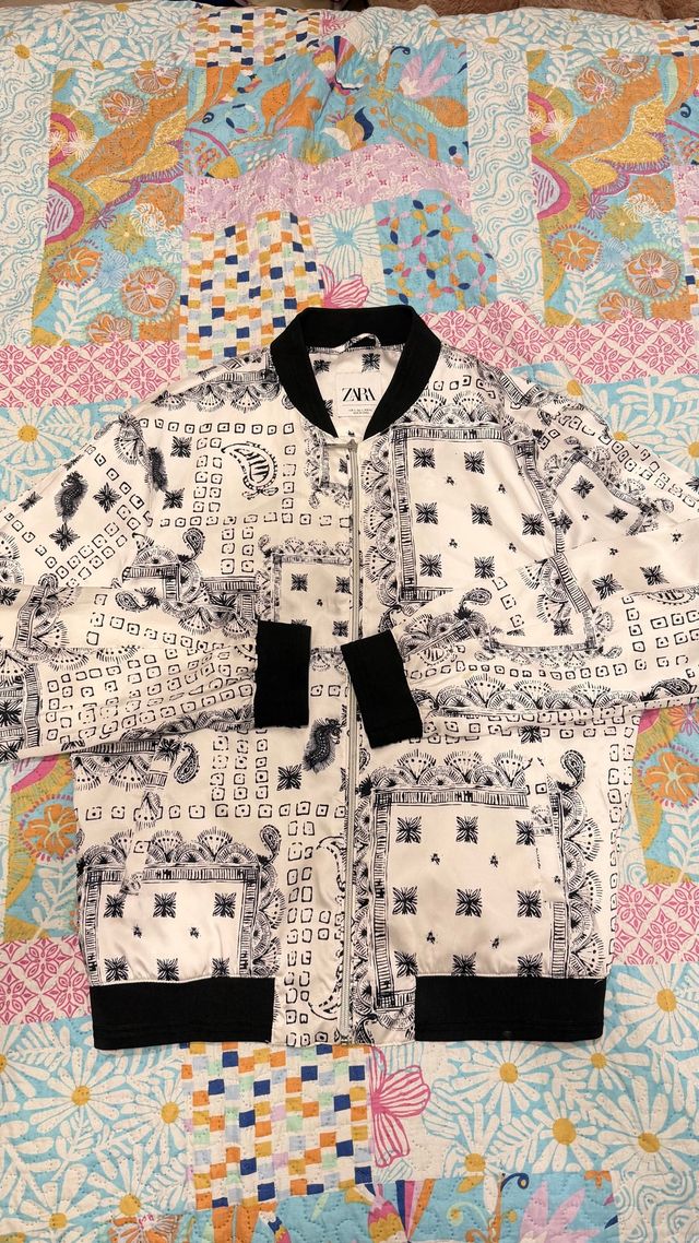 Chaqueta Zara Estampada