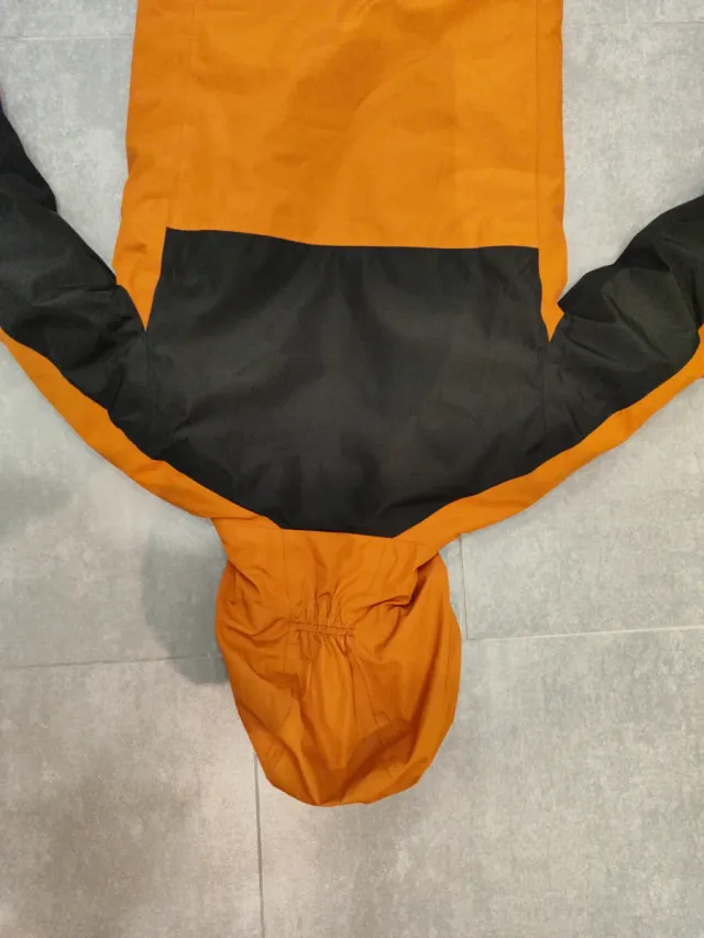 Abrigo Regatta con luz 9-10 años