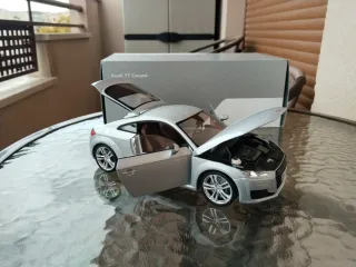 Audi TT Minichamps 1/18