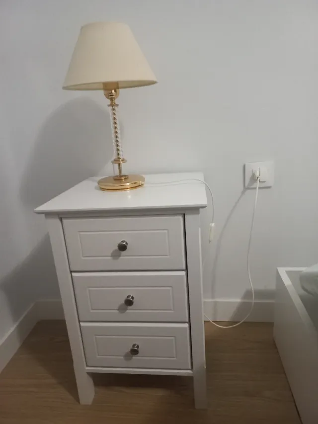 Vendo 2 Mesitas de noche Ikea blanca
