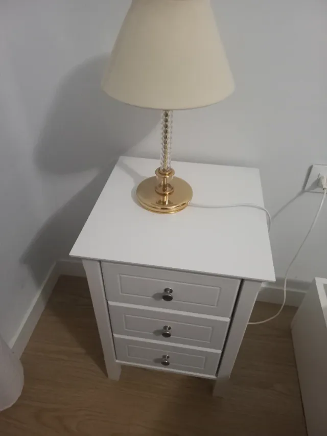 Vendo 2 Mesitas de noche Ikea blanca