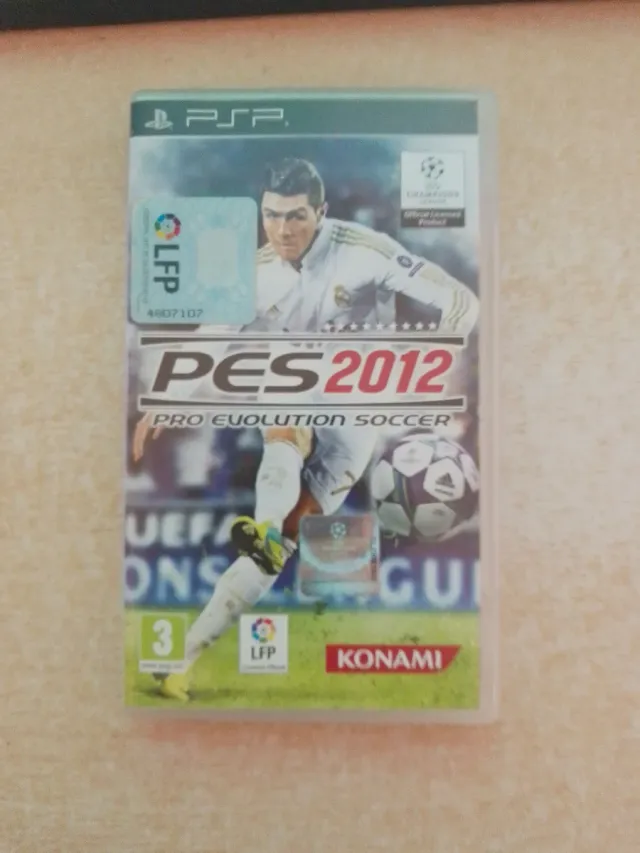 Lote 4 Juegos PSP: PES 2011, 2012, FIFA 13