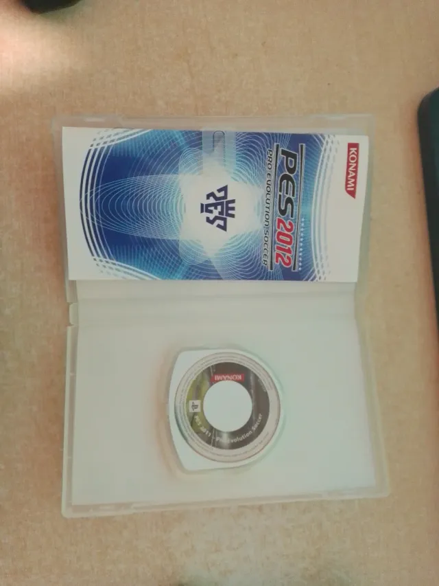 Lote 4 Juegos PSP: PES 2011, 2012, FIFA 13