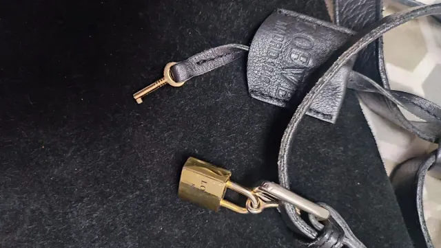 Bolso Loewe Piel Ante Negro