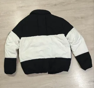 Chaqueta Calvin Klein Negra y Blanca