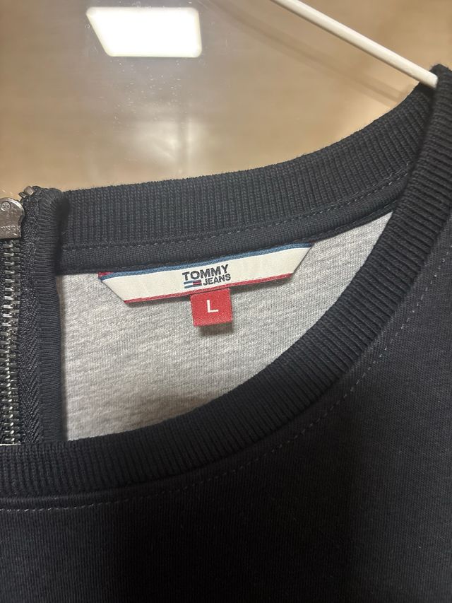 Vestido Tommy Jeans Negro con Logo