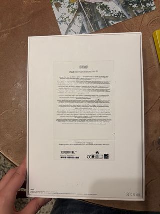 Apple iPad 8va Gen+Funda teclado+Cristal templado