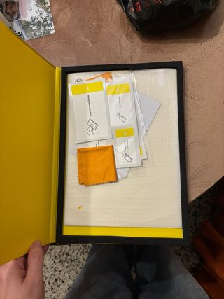 Apple iPad 8va Gen+Funda teclado+Cristal templado