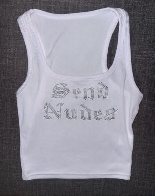 Camiseta Crop Top Pedrería Send Nudes