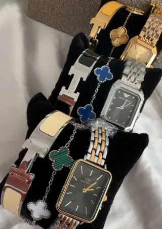 Reloj Emporio Armani y Pulsera