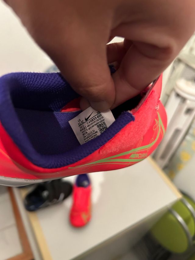 Botas de fútbol Nike Mercurial Niño Talla 28.5